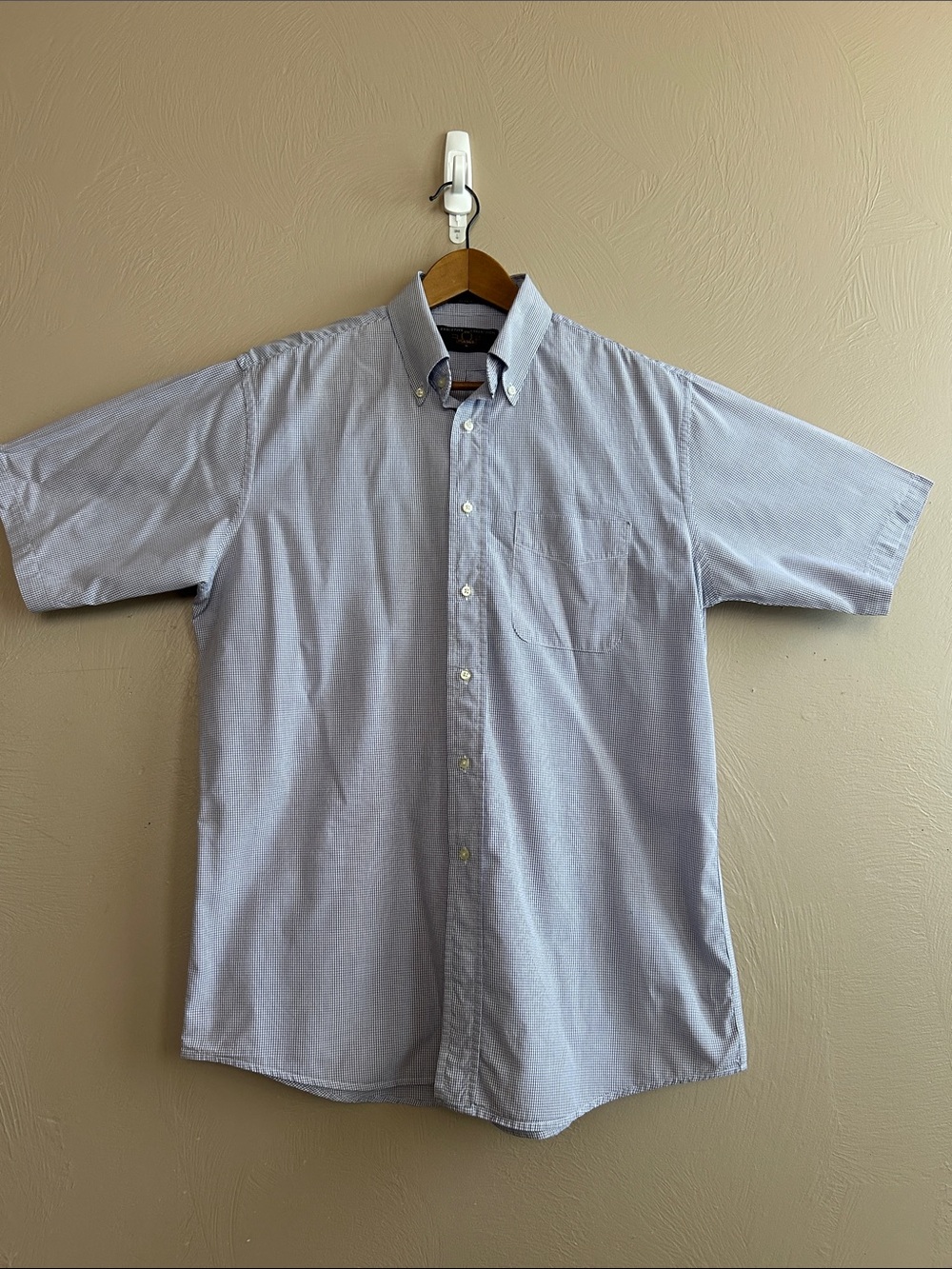 Josh A. Bank Executive Collection Short Sleeve Men’s Cotton Shirt. Size Large.